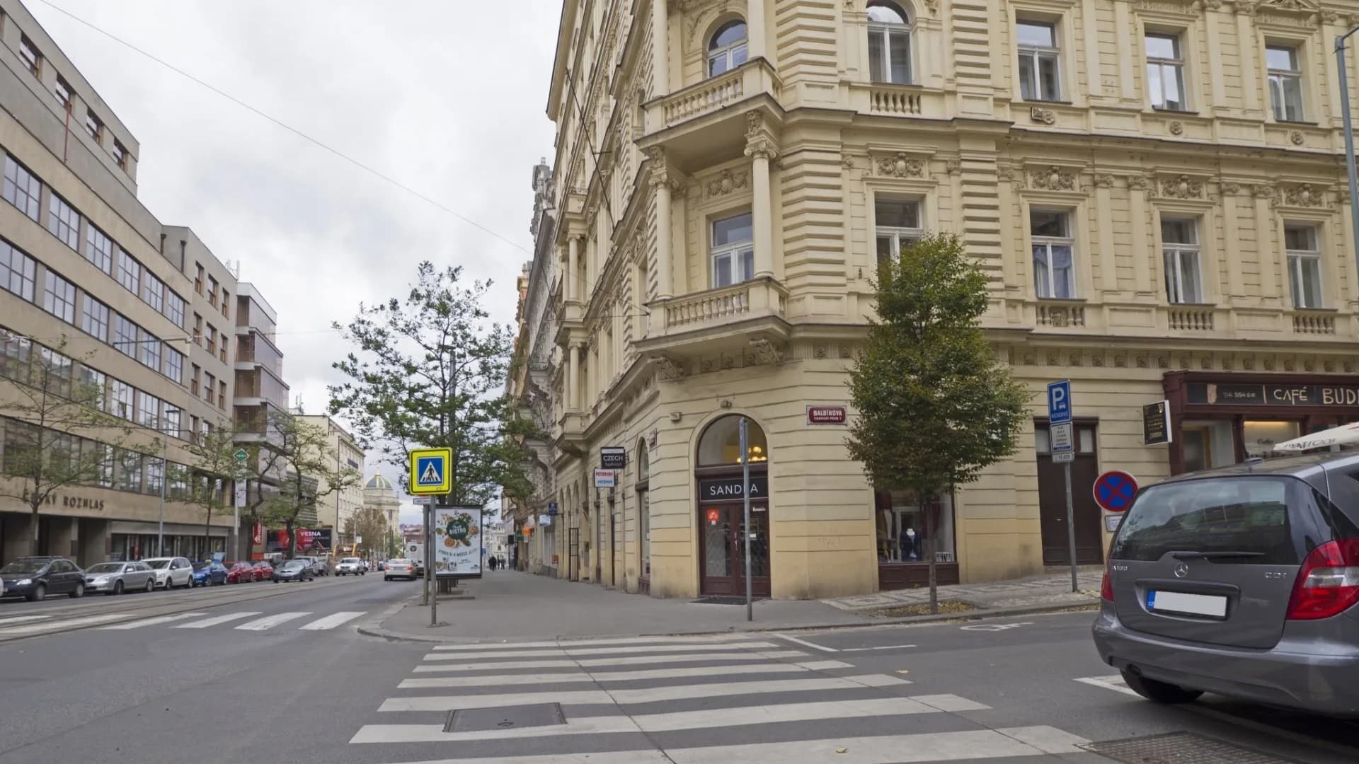 Komerční Kanceláře
